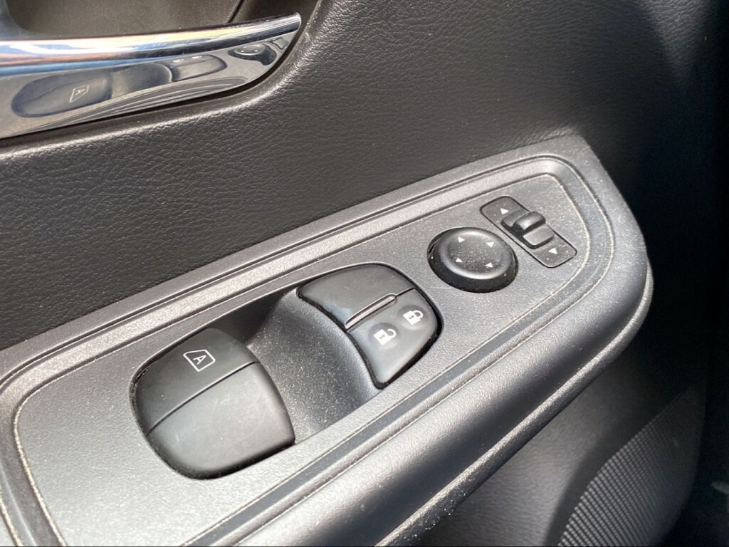 Foto 15 del anuncio Nissan Micra IG-T 68 kW (92 CV) E6D-F CVT Acenta  de Ocasión en Madrid