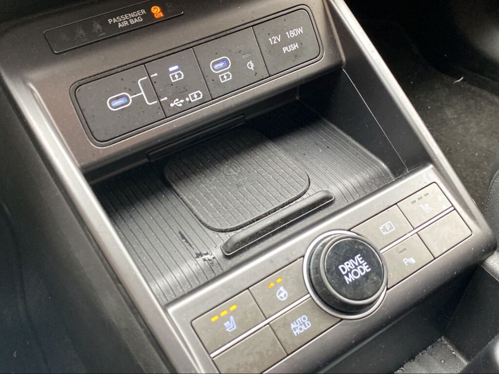 Foto 16 del anuncio Hyundai Kona HEV 1.6GDI 129CV DT Tecno  de Ocasión en Madrid