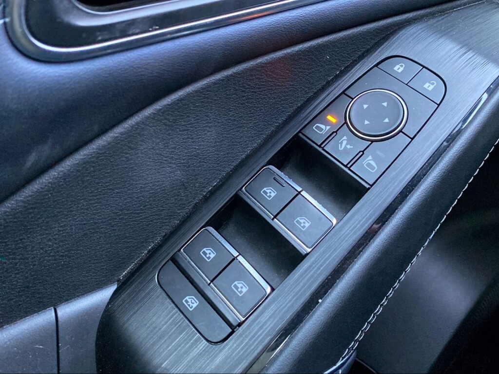 Foto 15 del anuncio Nissan Qashqai DIG-T 116kW Xtronic N-Connecta  de Ocasión en Madrid