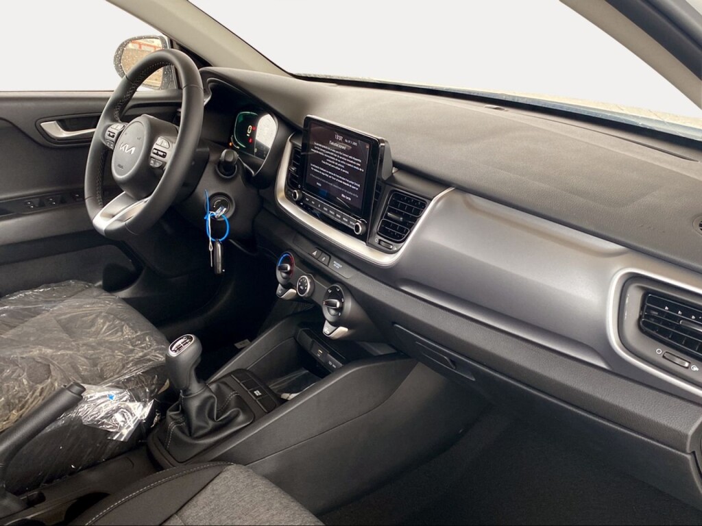 Foto 8 del anuncio Kia Stonic 1.0 T-GDi 74kW (100CV) MHEV MT Concept  de Ocasión en Madrid