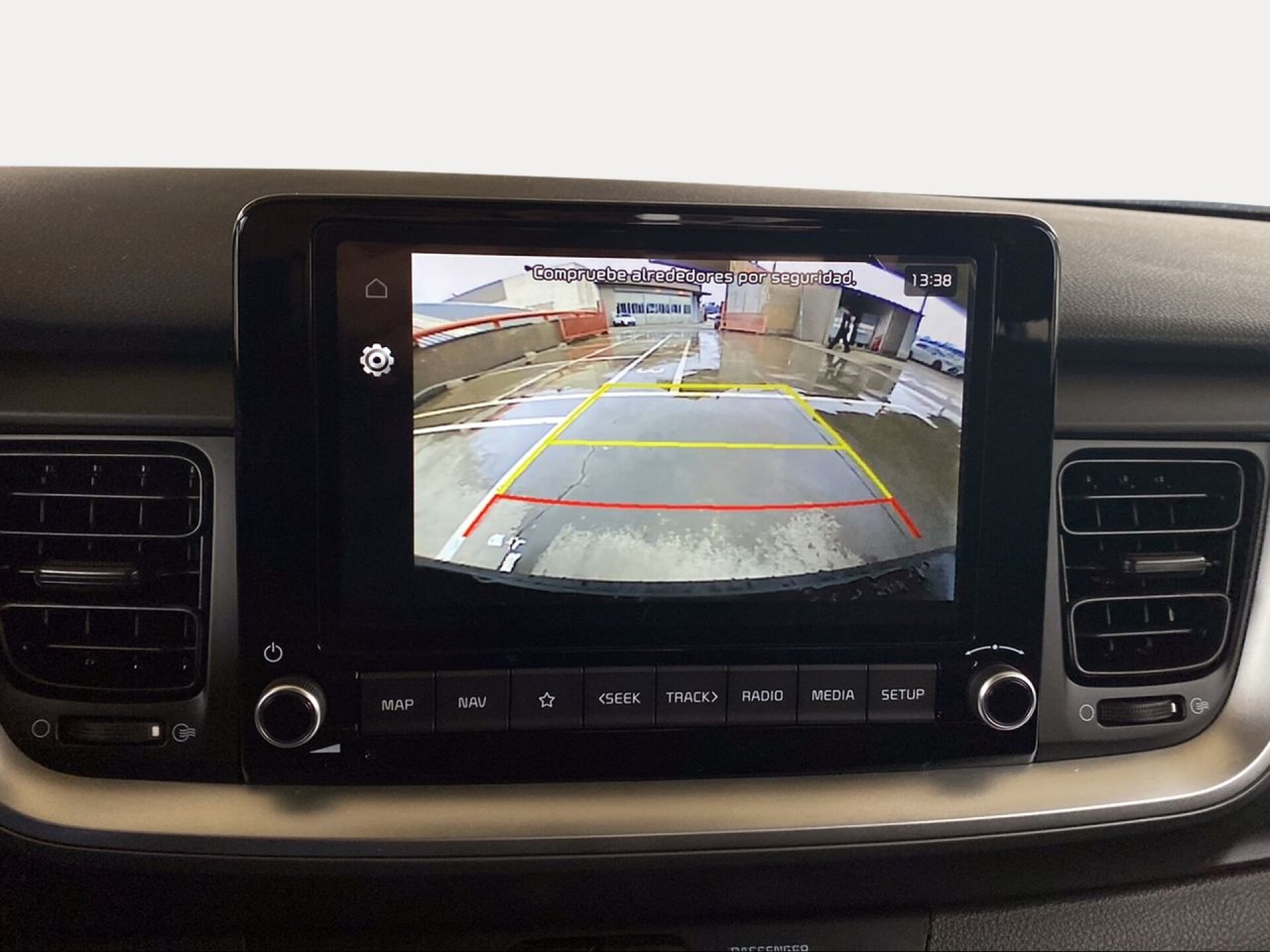 Foto 15 del anuncio Kia Stonic 1.0 T-GDi 74kW (100CV) MHEV MT Concept  de Ocasión en Madrid