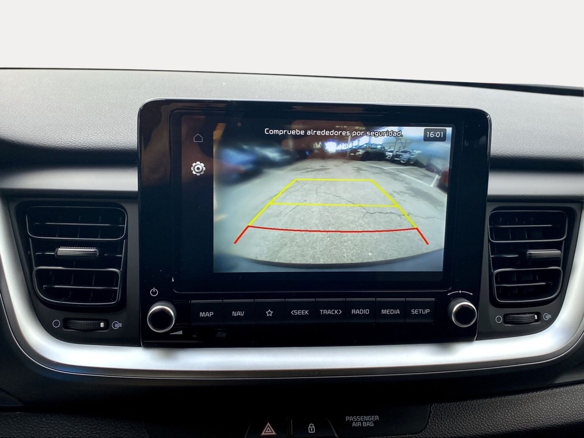 Foto 13 del anuncio Kia Stonic 1.0 T-GDi 74kW (100CV) MHEV MT Concept  de Ocasión en Madrid