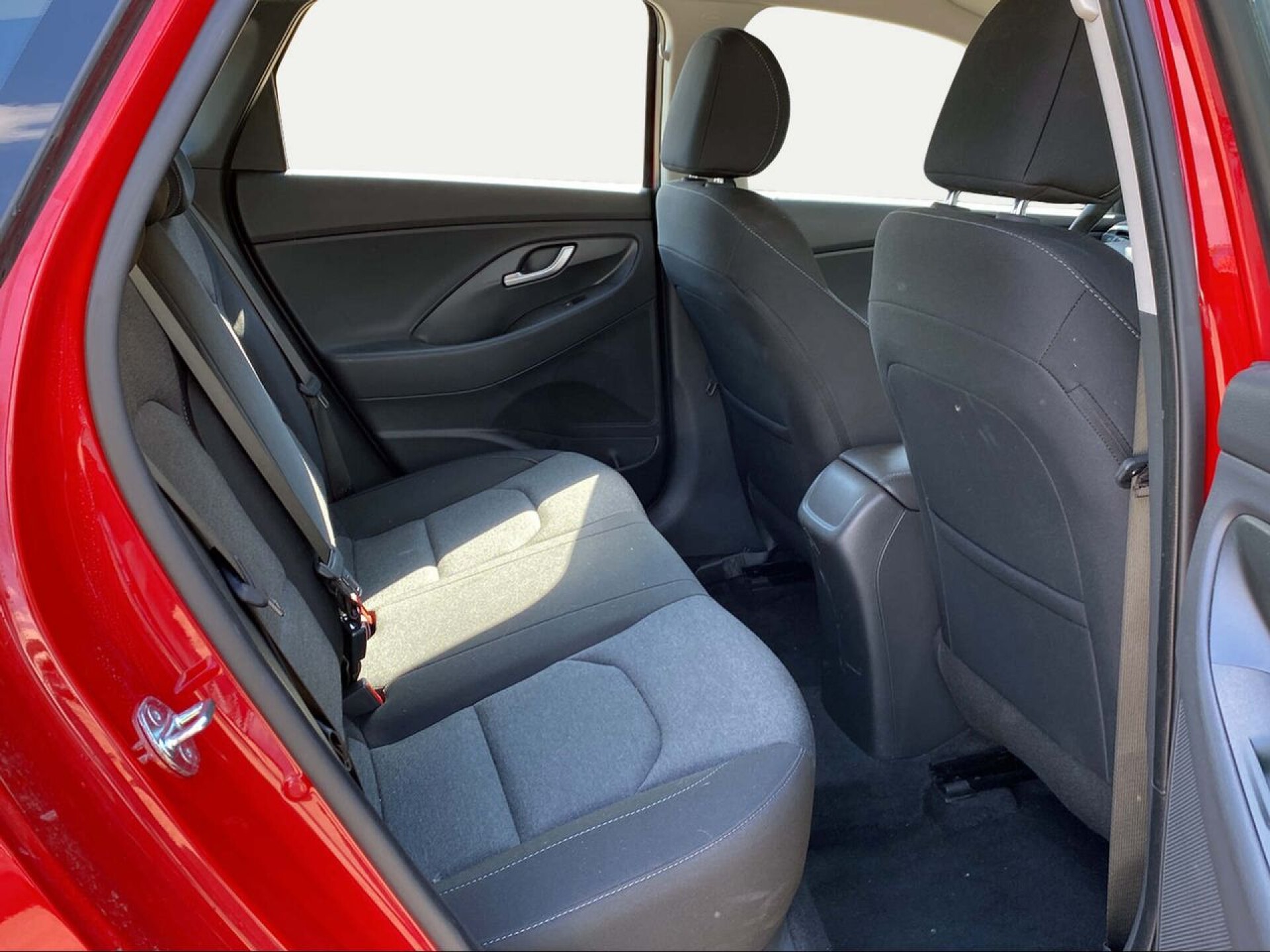 Foto 9 del anuncio Hyundai i30 1.5 DPI Klass SLX  de Ocasión en Madrid