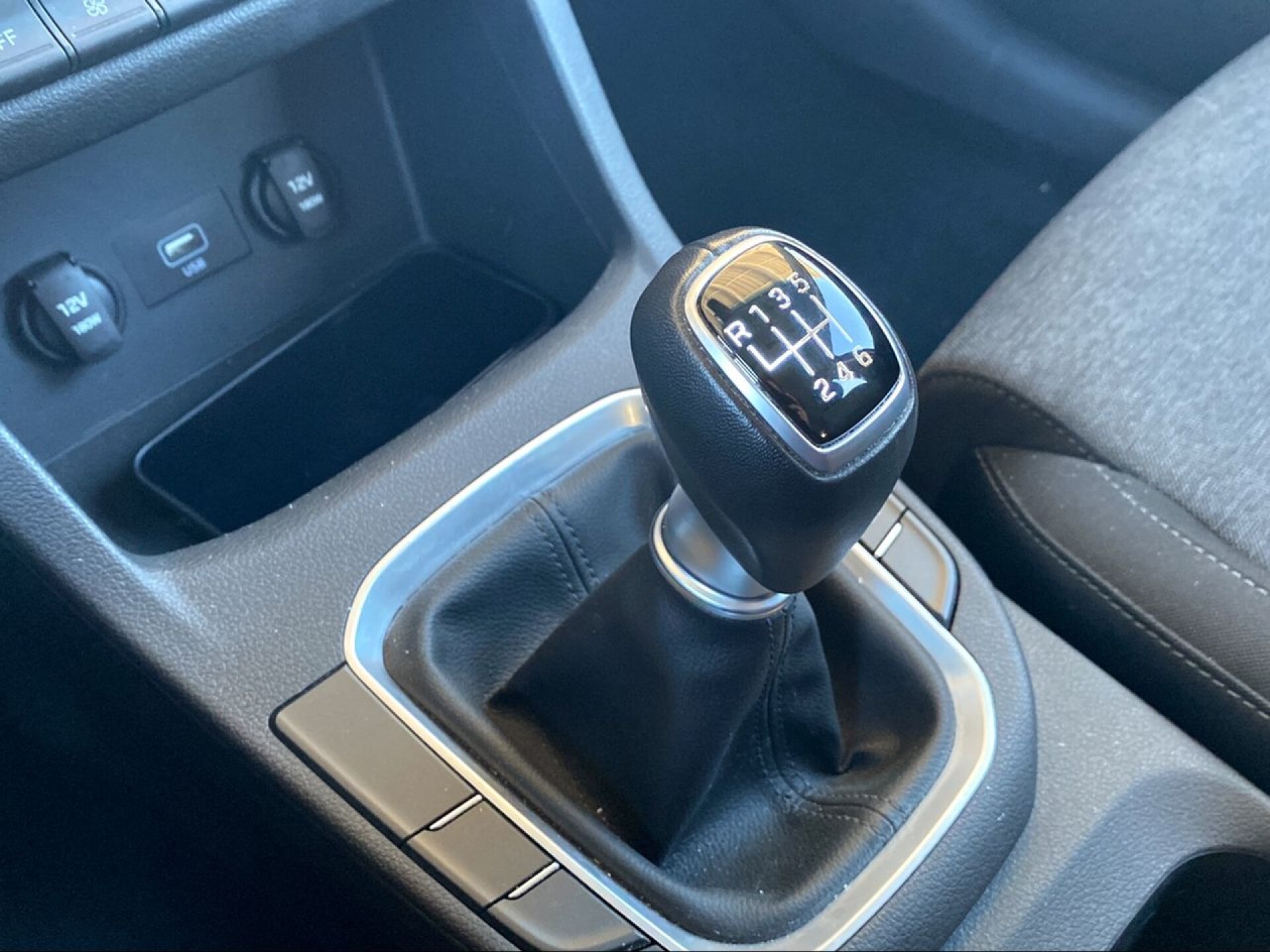 Foto 14 del anuncio Hyundai i30 1.5 DPI Klass SLX  de Ocasión en Madrid