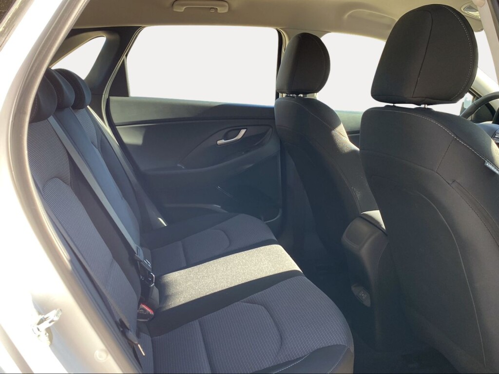 Foto 9 del anuncio Hyundai i30 1.0 TGDI 48V Klass  de Ocasión en Madrid