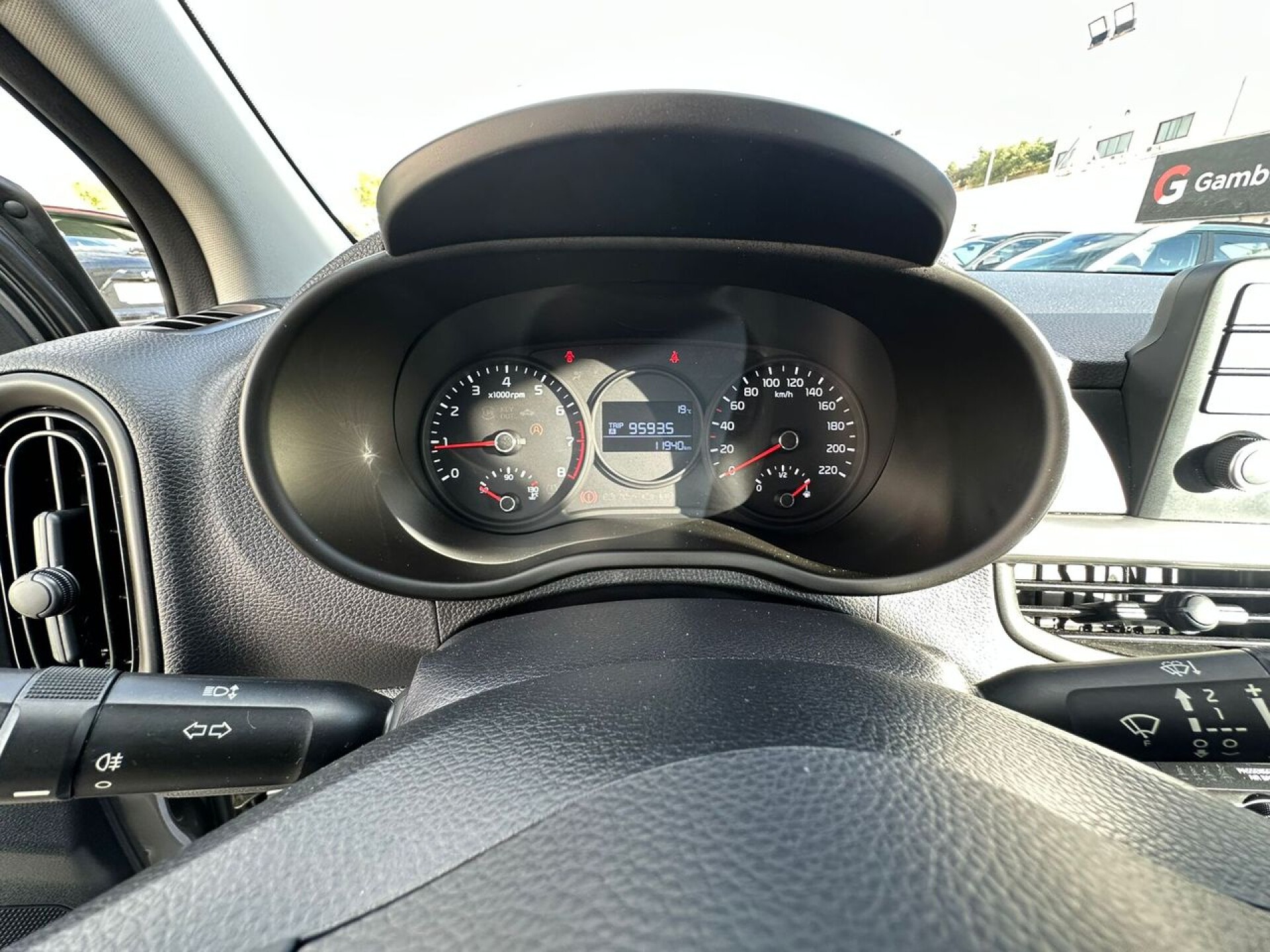 Foto 9 del anuncio Kia Picanto 1.0 DPi 46kW (63CV) Concept  de Ocasión en Madrid