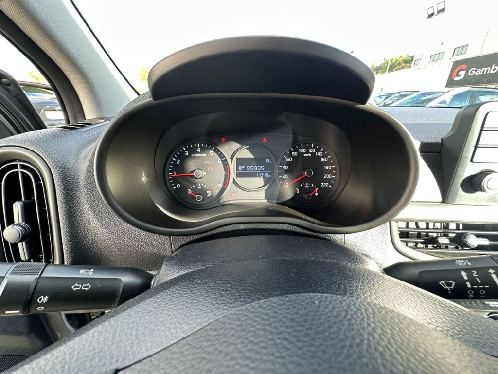 Foto 9 del anuncio Kia Picanto 1.0 DPi 46kW (63CV) Concept  de Ocasión en Madrid