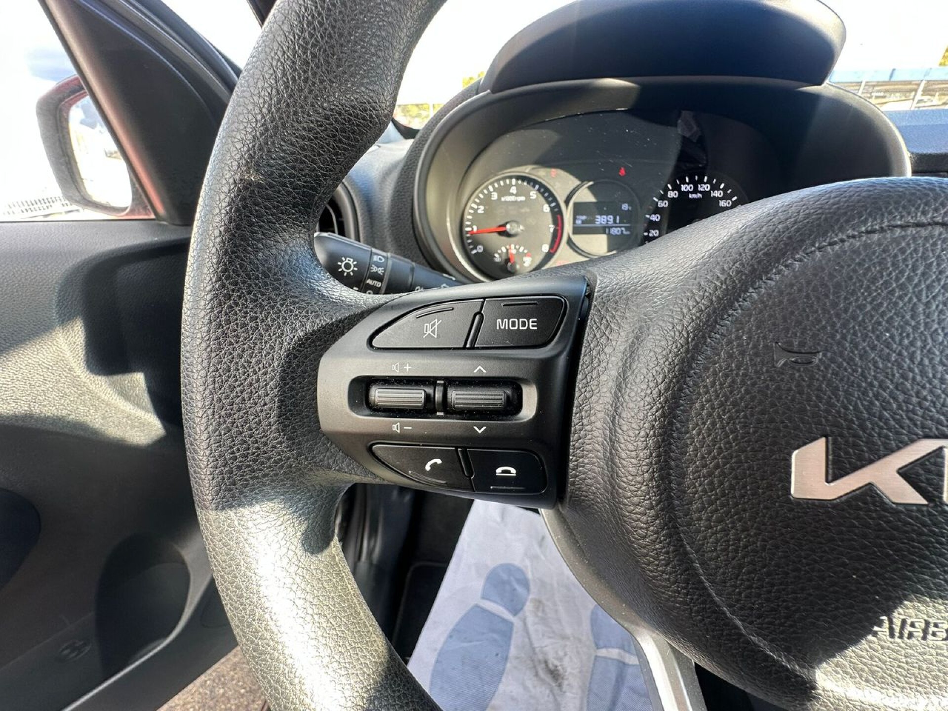 Foto 6 del anuncio Kia Picanto 1.0 DPi 49kW (67CV) Concept  de Ocasión en Madrid