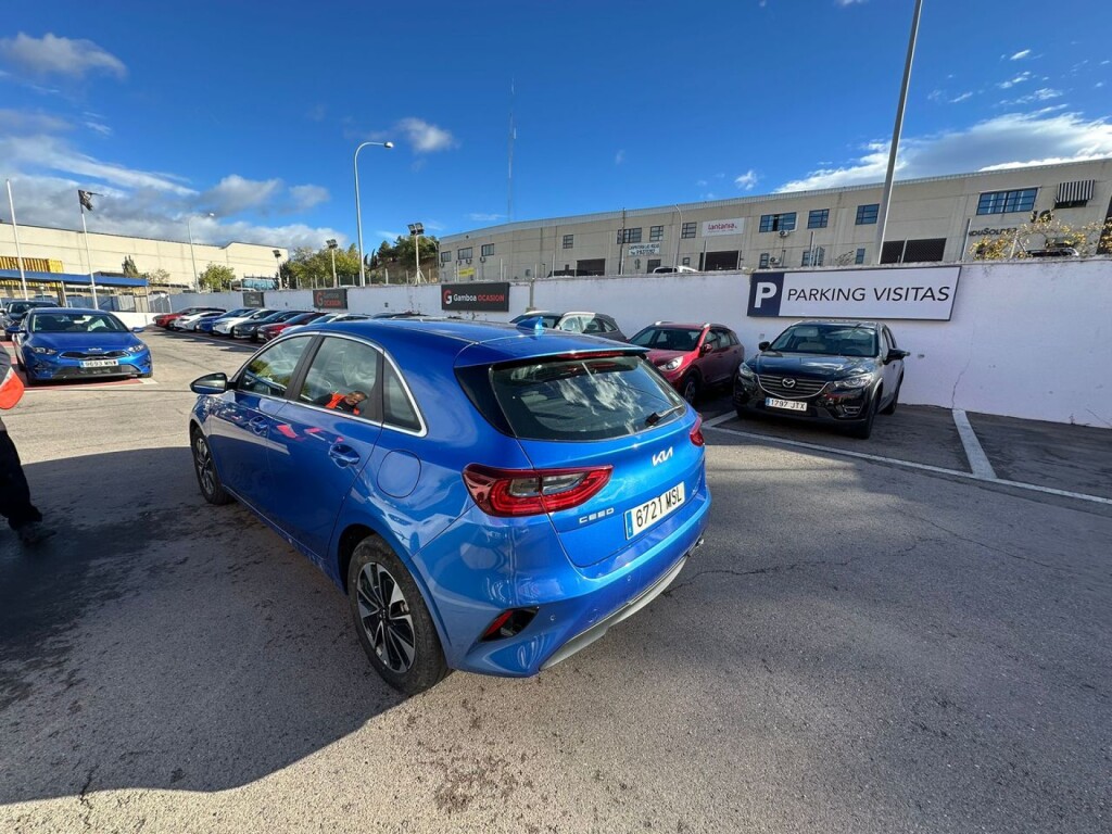 Foto 3 del anuncio Kia Ceed 1.0 T-GDi 74kW (100CV) Drive  de Ocasión en Madrid