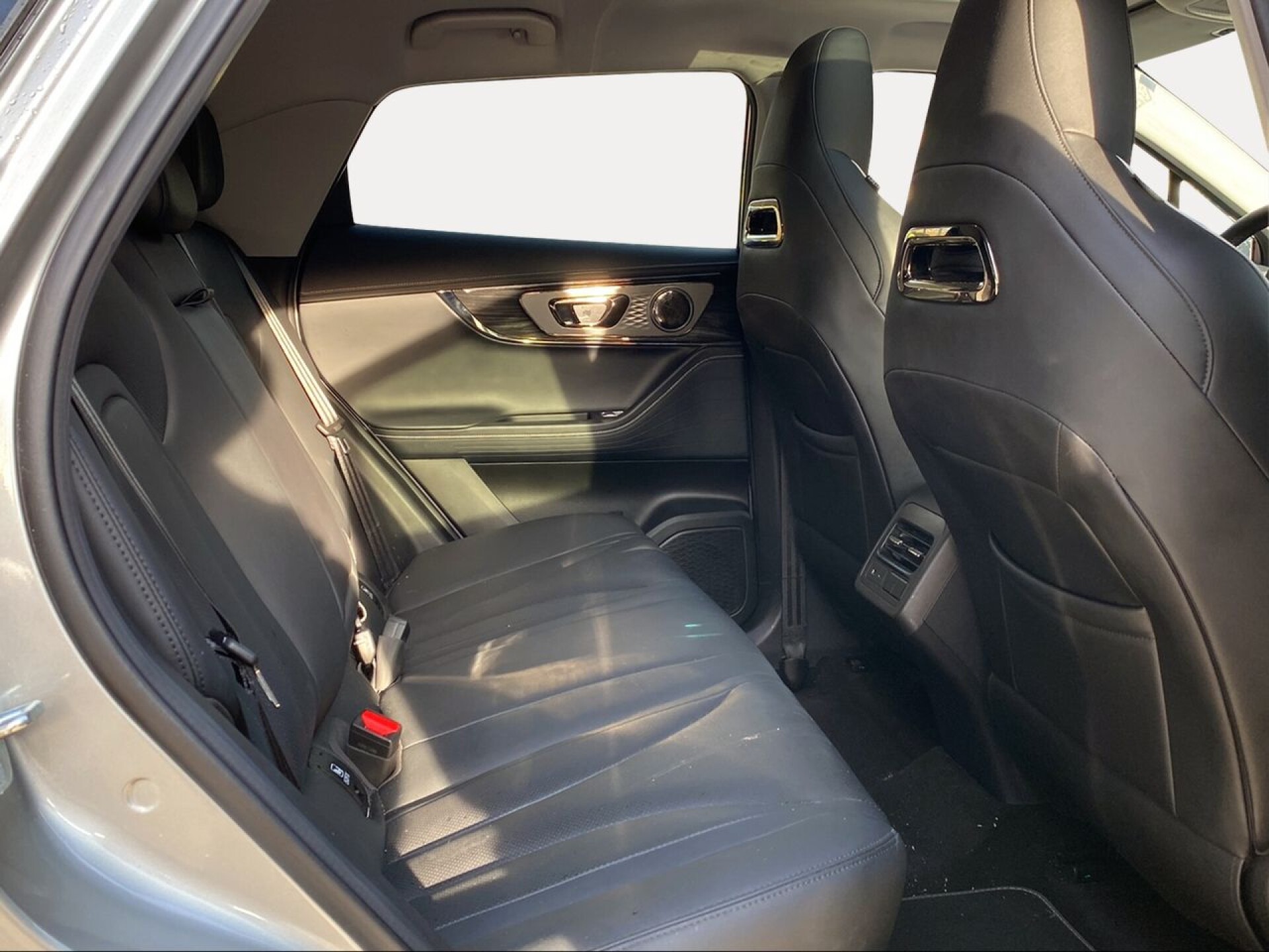 Foto 9 del anuncio Omoda 5 MY25 - Premium 1.6 TGDI 108kW (145cv)  de Ocasión en Madrid