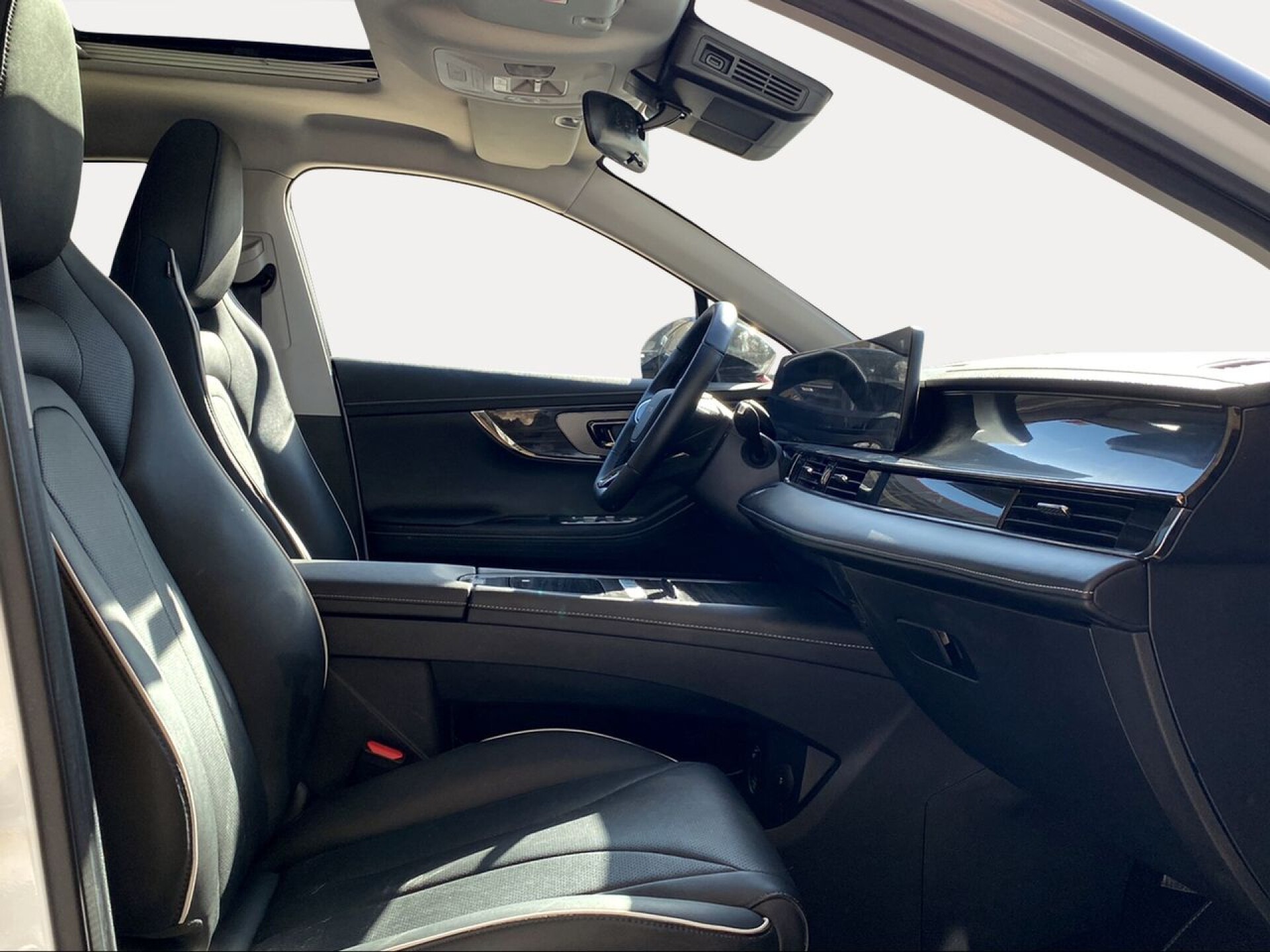 Foto 7 del anuncio Omoda 5 MY25 - Premium 1.6 TGDI 108kW (145cv)  de Ocasión en Madrid