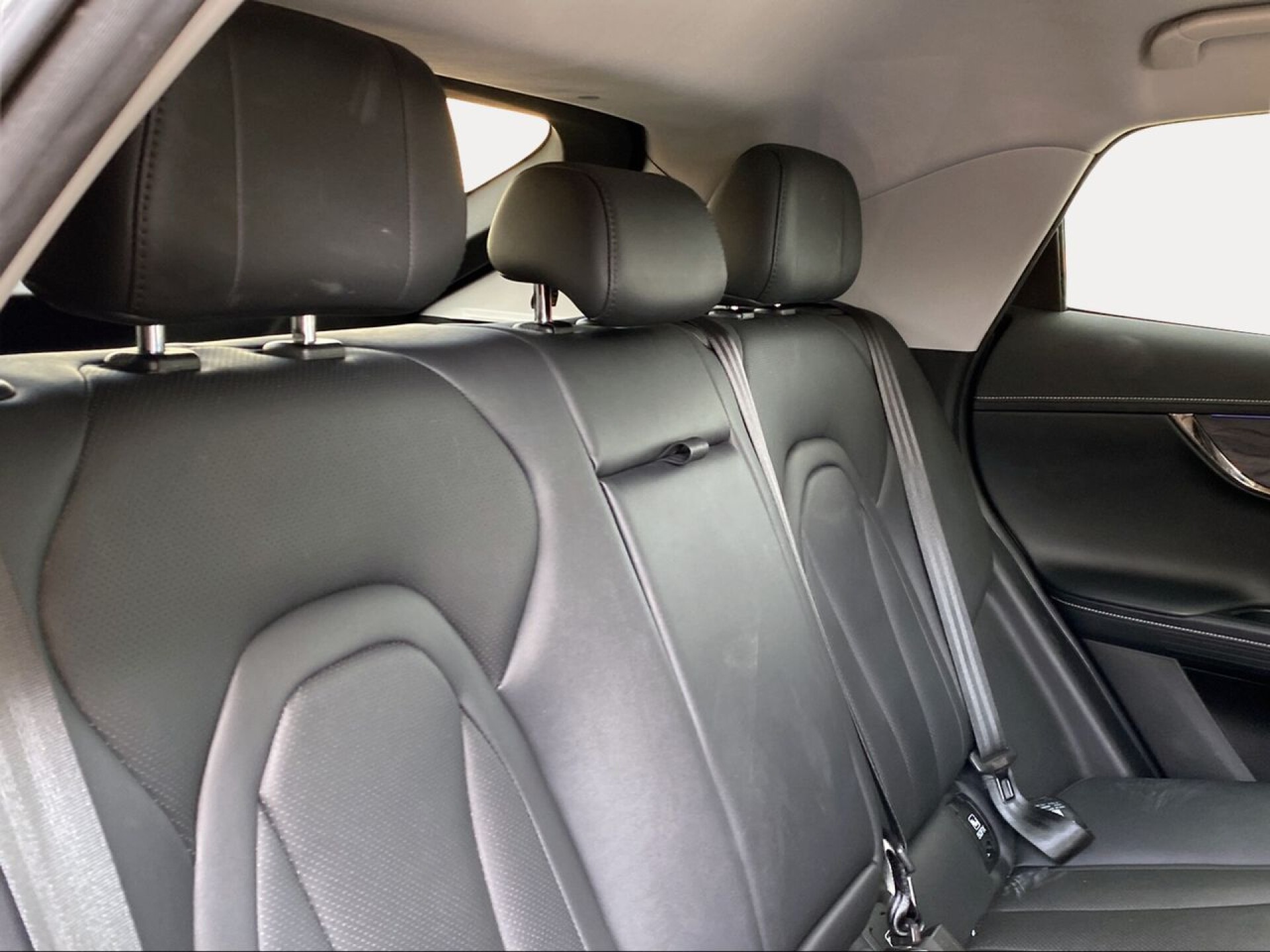 Foto 9 del anuncio Omoda 5 MY25 - Premium 1.6 TGDI 108kW (145cv)  de Ocasión en Madrid