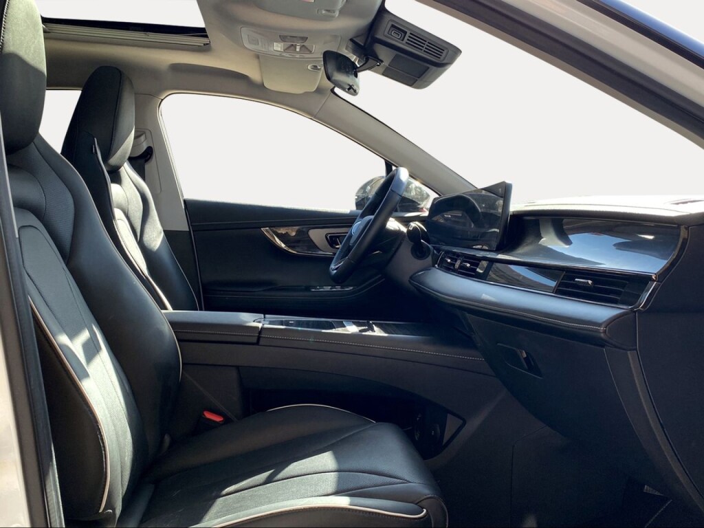 Foto 7 del anuncio Omoda 5 MY25 - Premium 1.6 TGDI 108kW (145cv)  de Ocasión en Madrid