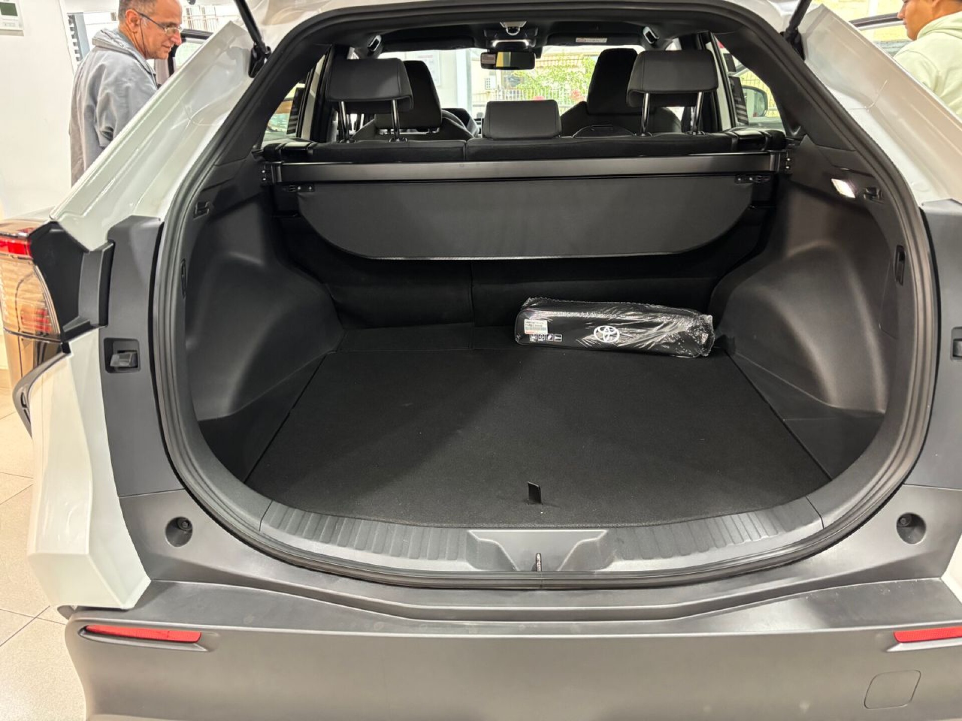 Foto 10 del anuncio Toyota bZ4X 200E 4x2 Advance - TAXI de Ocasión en Madrid