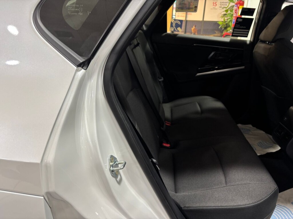 Foto 9 del anuncio Toyota bZ4X 200E 4x2 Advance - TAXI de Ocasión en Madrid