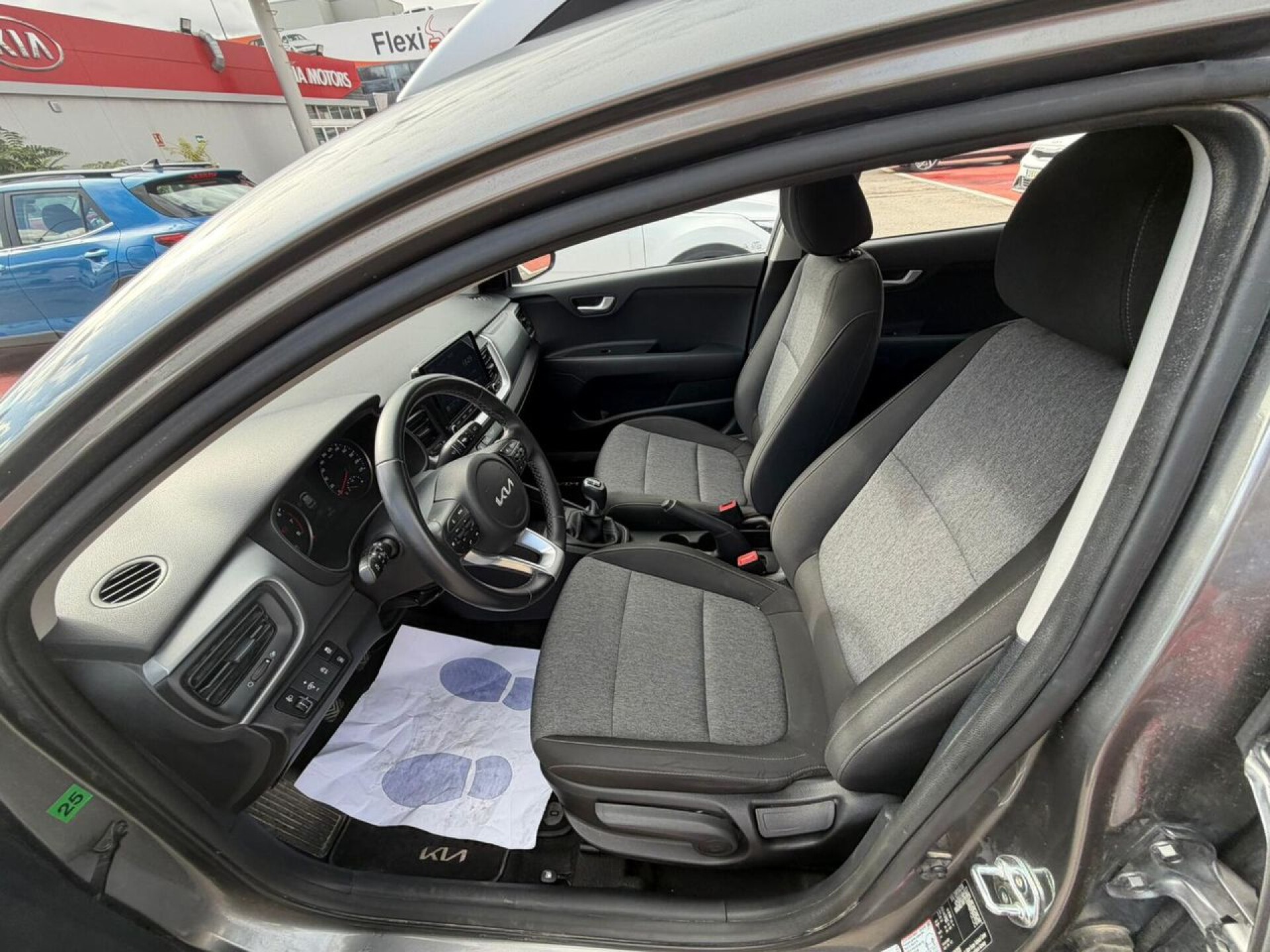 Foto 4 del anuncio Kia Stonic 1.0 T-GDi 74kW (100CV) MHEV MT Concept  de Ocasión en Madrid