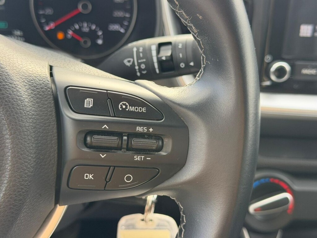 Foto 8 del anuncio Kia Stonic 1.0 T-GDi 74kW (100CV) MHEV MT Concept  de Ocasión en Madrid