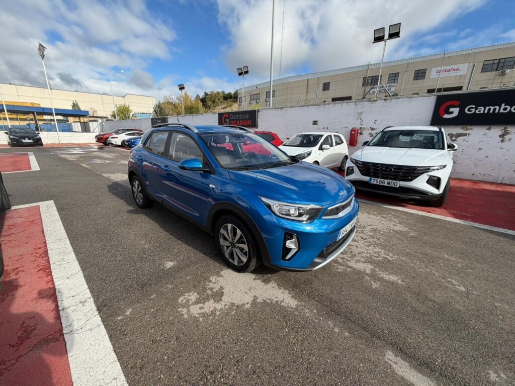 Foto 1 del anuncio Kia Stonic 1.0 T-GDi 74kW (100CV) MHEV MT Concept  de Ocasión en Madrid