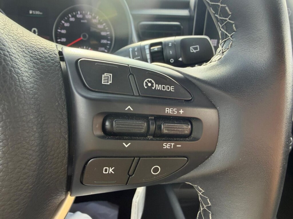 Foto 8 del anuncio Kia Stonic 1.0 T-GDi 74kW (100CV) MHEV MT Concept  de Ocasión en Madrid