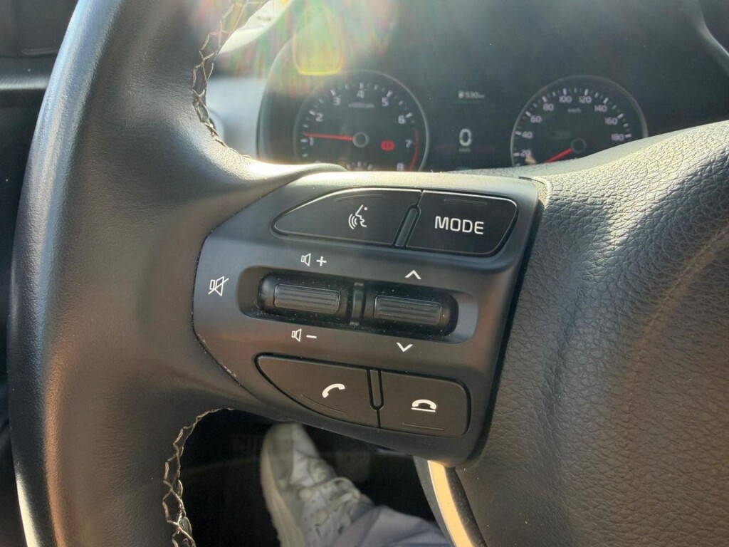 Foto 7 del anuncio Kia Stonic 1.0 T-GDi 74kW (100CV) MHEV MT Concept  de Ocasión en Madrid