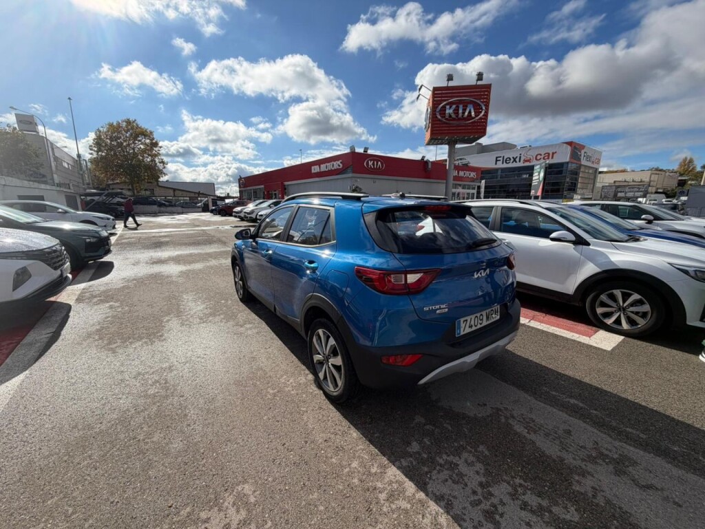 Foto 3 del anuncio Kia Stonic 1.0 T-GDi 74kW (100CV) MHEV MT Concept  de Ocasión en Madrid