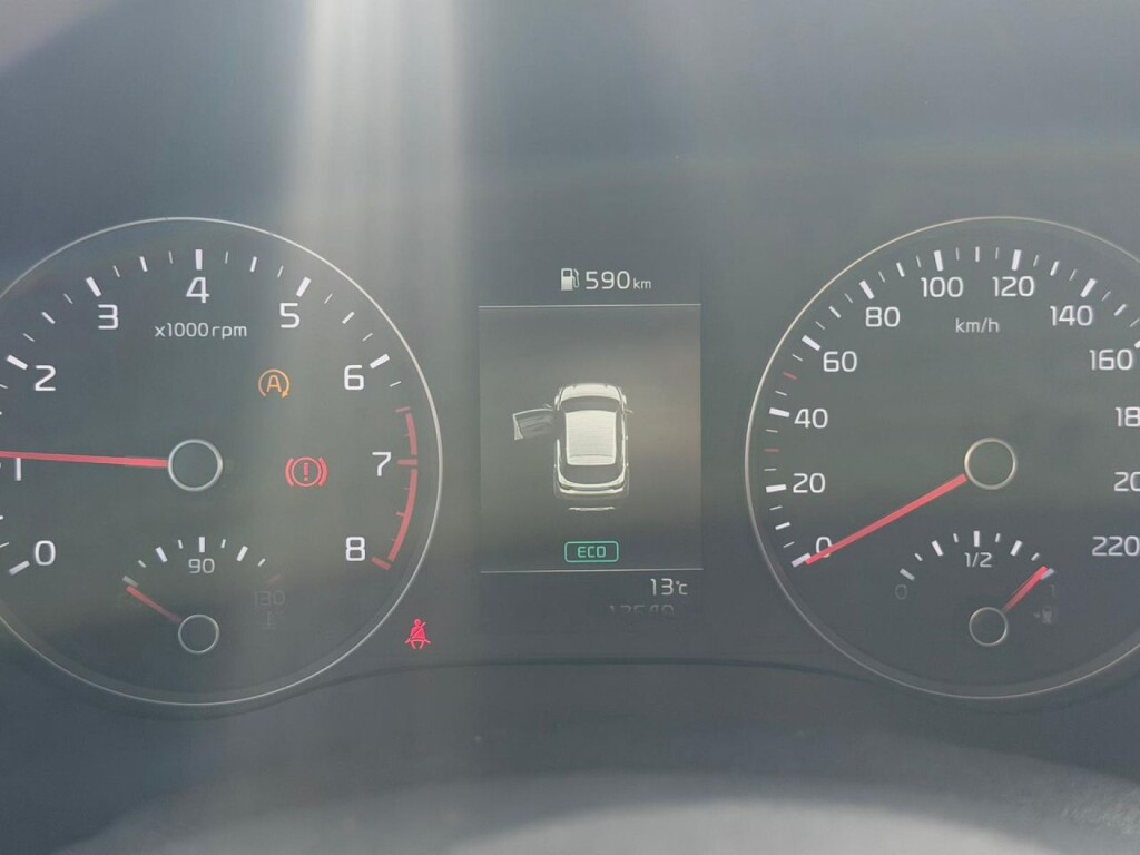 Foto 9 del anuncio Kia Stonic 1.0 T-GDi 74kW (100CV) MHEV MT Concept  de Ocasión en Madrid