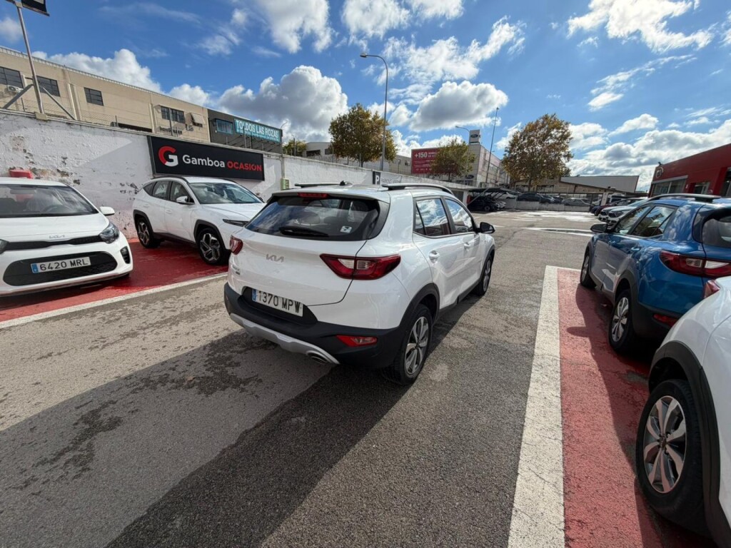 Foto 2 del anuncio Kia Stonic 1.0 T-GDi 74kW (100CV) MHEV MT Concept  de Ocasión en Madrid