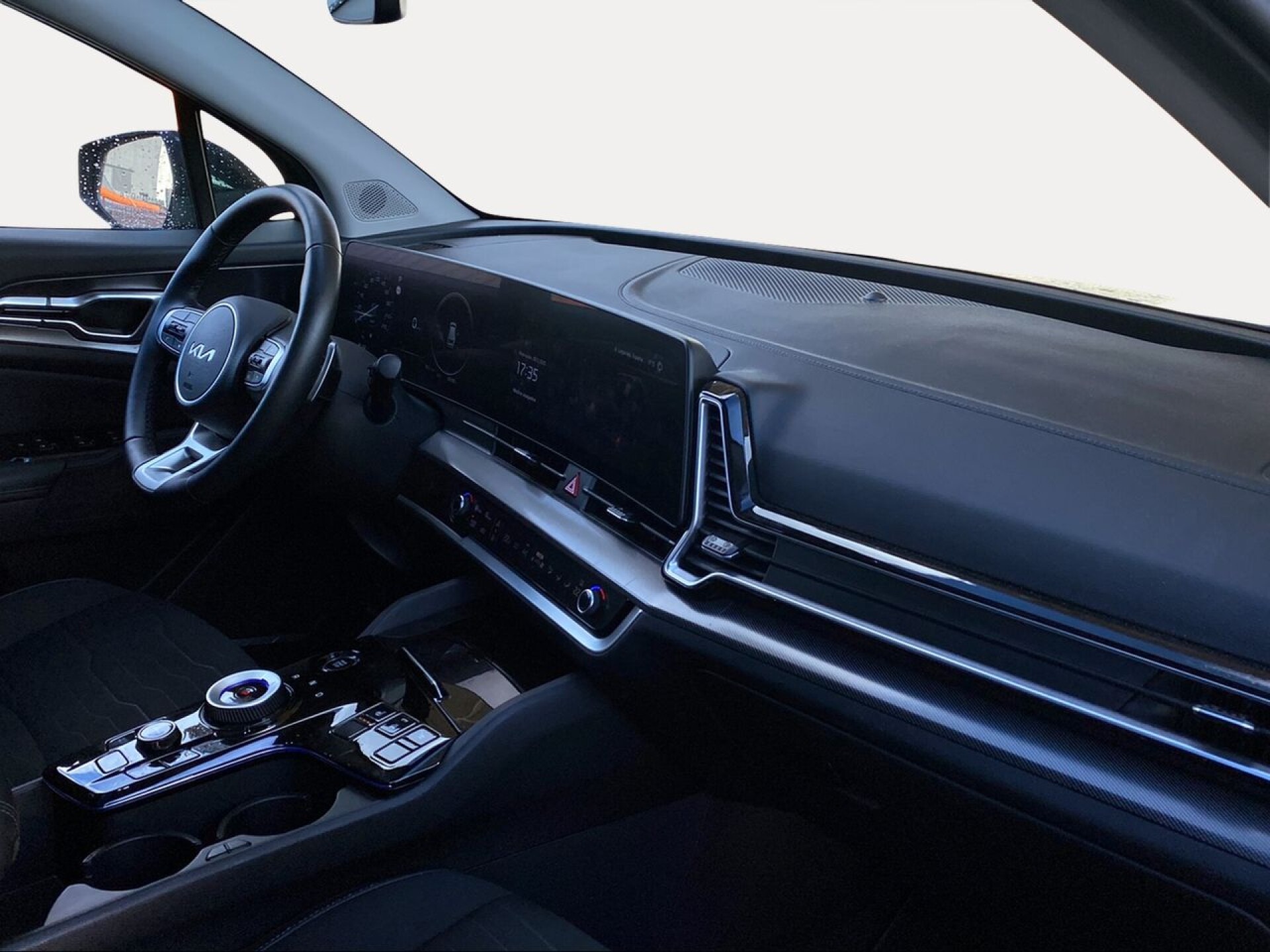 Foto 8 del anuncio Kia Sportage 1.6 T-GDi PHEV 185kW (252CV) Tech 4x4  de Ocasión en Madrid