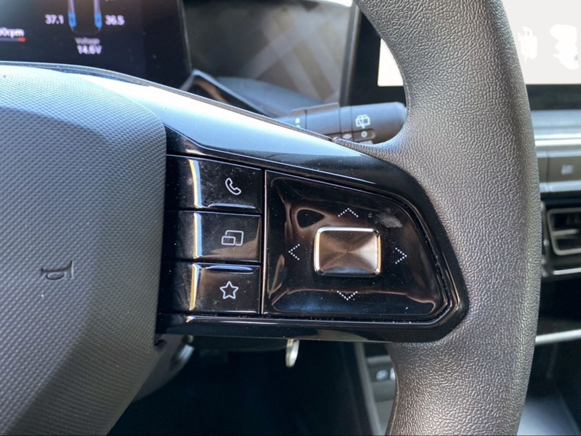 Foto 18 del anuncio MG MG3 1.5 Standard  de Ocasión en Madrid