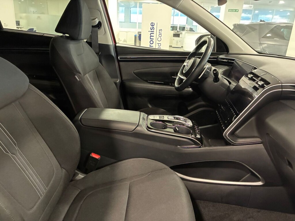 Foto 11 del anuncio Hyundai Tucson 1.6 TGDI PHEV 195kW Tecno Sky Auto 4x4  de Ocasión en Madrid