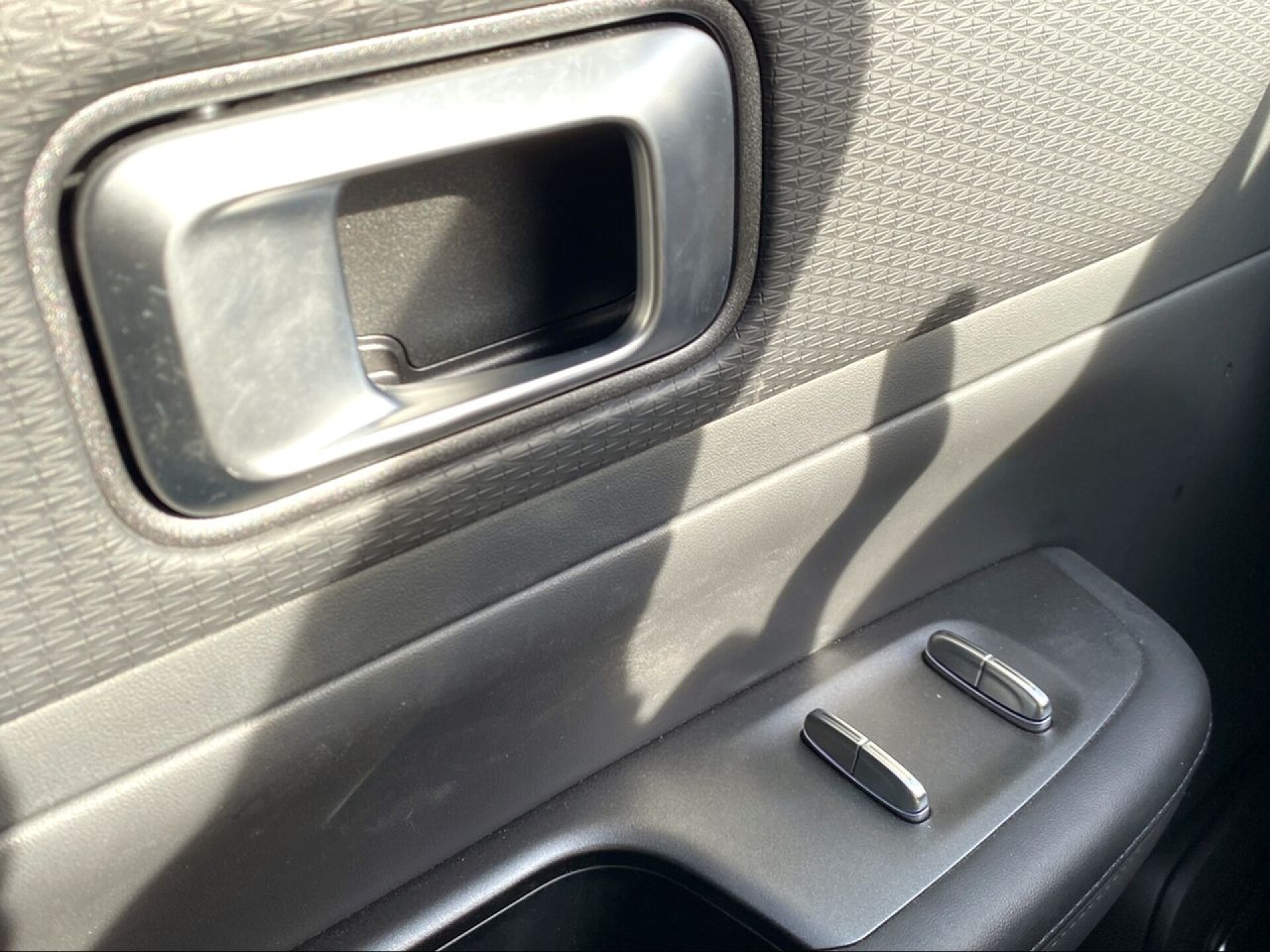 Foto 15 del anuncio Jaecoo 7 PHEV Select 1.5 TGDI+1DHT 255kW FWD  de Ocasión en Madrid