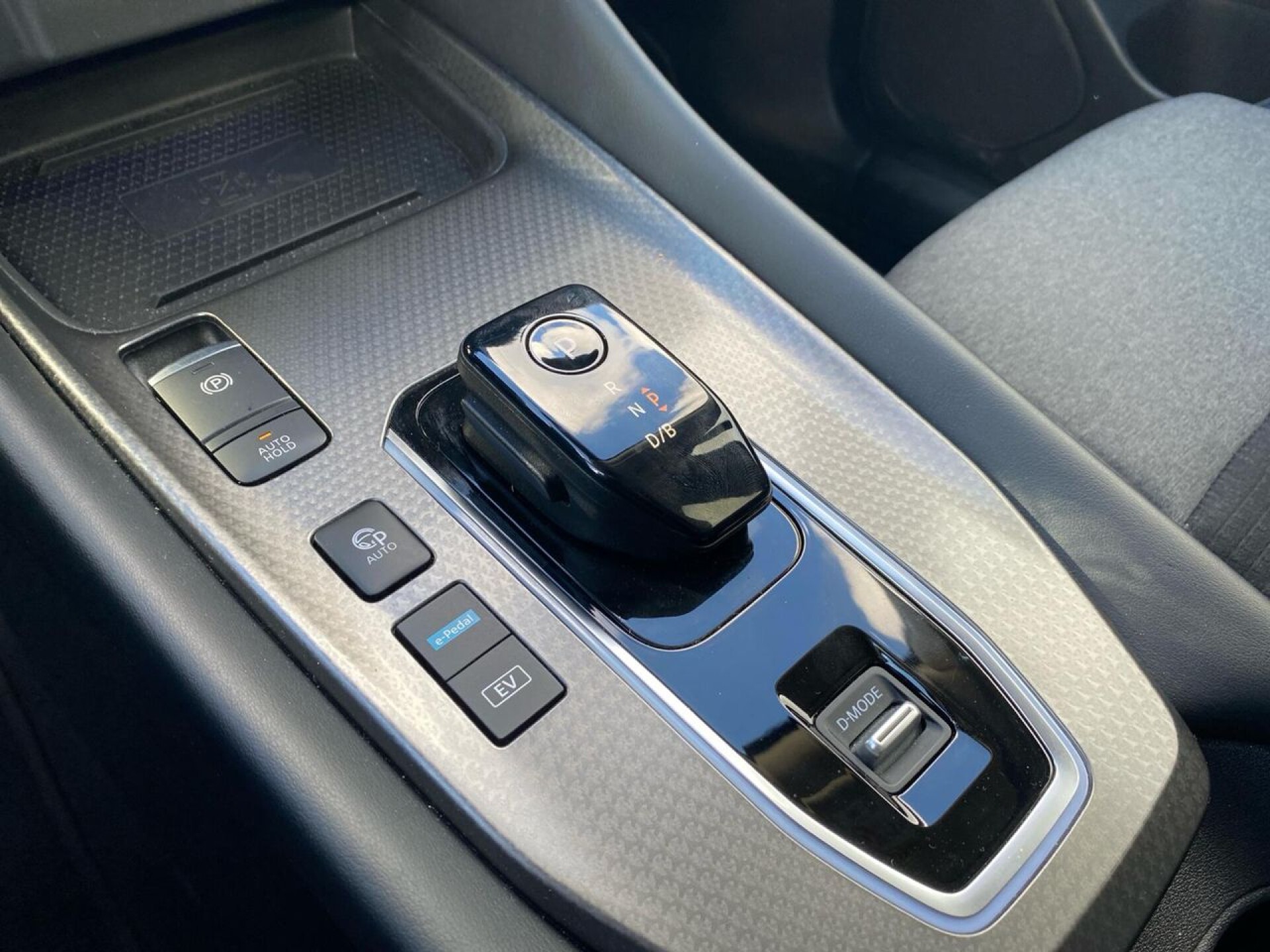 Foto 16 del anuncio Nissan Qashqai E-POWER 140 KW (190 CV) N-Connecta  de Ocasión en Madrid