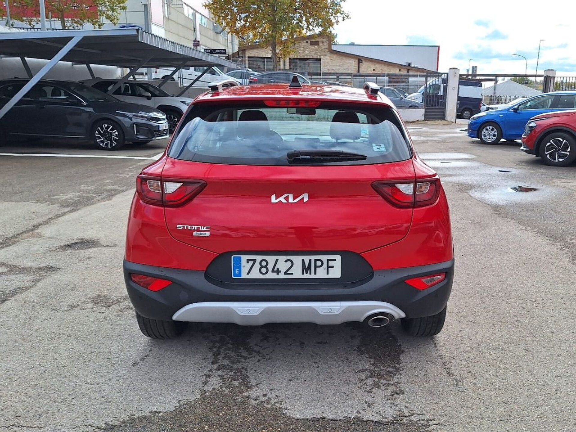 Foto 6 del anuncio Kia Stonic 1.0 T-GDi 74kW (100CV) MHEV MT Drive  de Ocasión en Madrid
