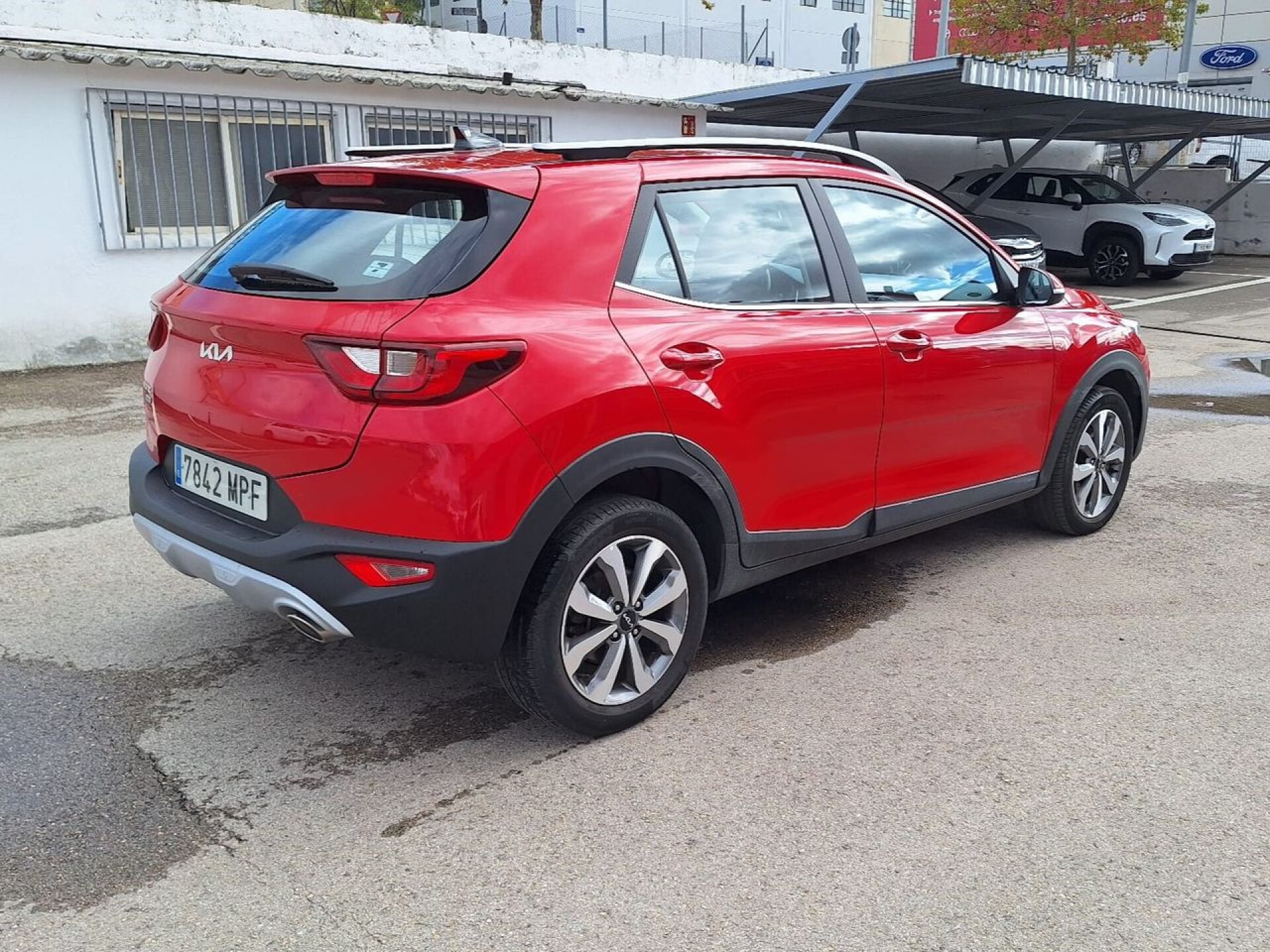 Foto 5 del anuncio Kia Stonic 1.0 T-GDi 74kW (100CV) MHEV MT Drive  de Ocasión en Madrid