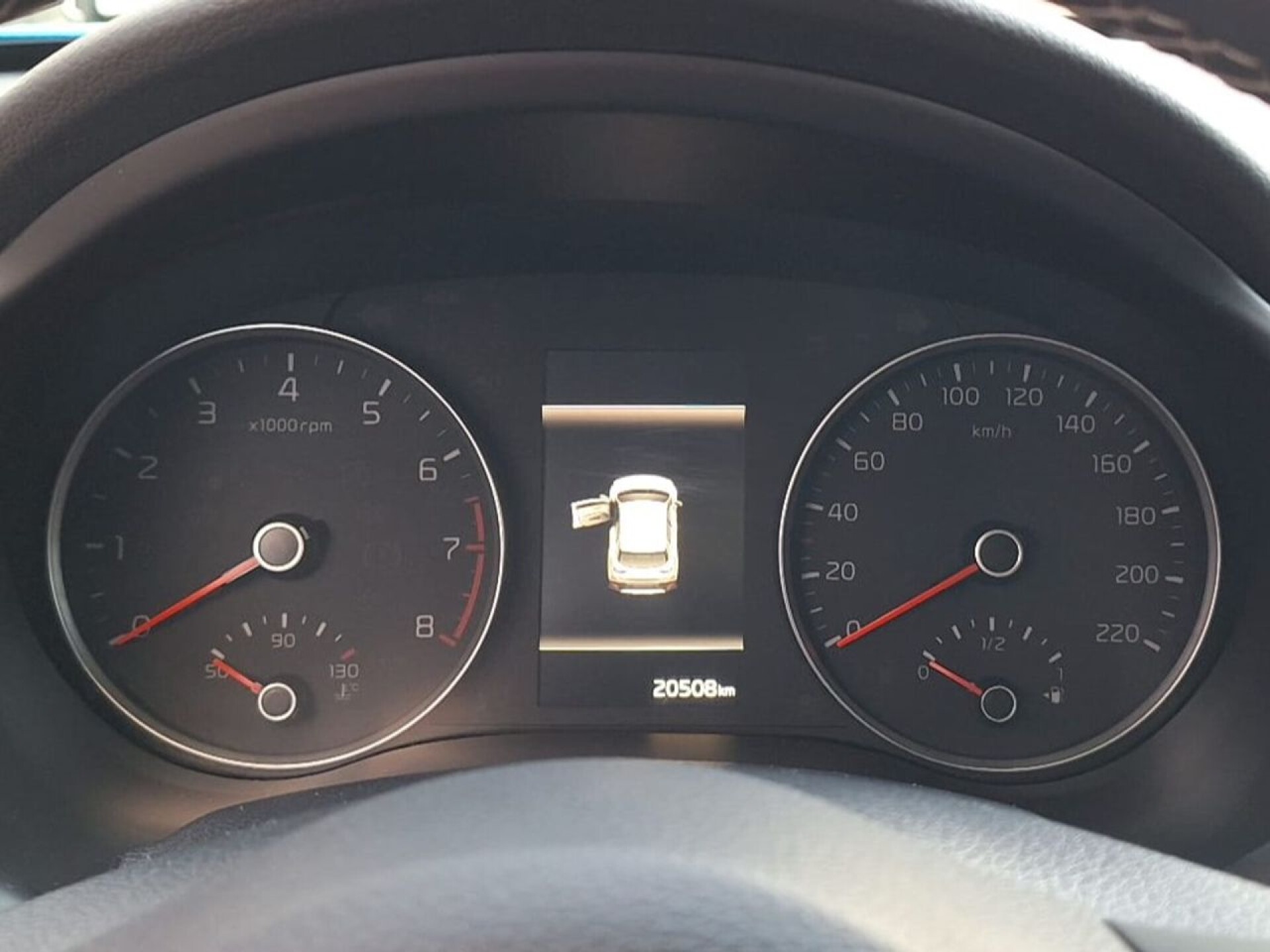 Foto 11 del anuncio Kia Stonic 1.0 T-GDi 74kW (100CV) MHEV MT Drive  de Ocasión en Madrid