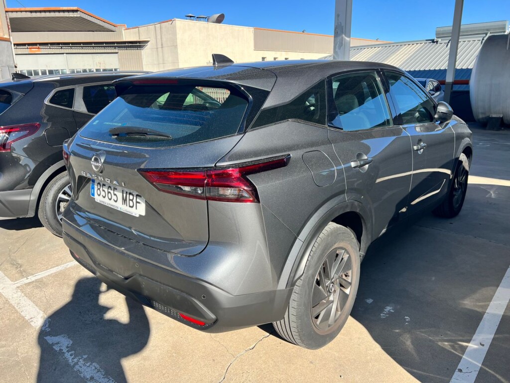 Foto 4 del anuncio Nissan Qashqai DIG-T 103kW (140CV) mHEV 4x2 Acenta  de Ocasión en Madrid