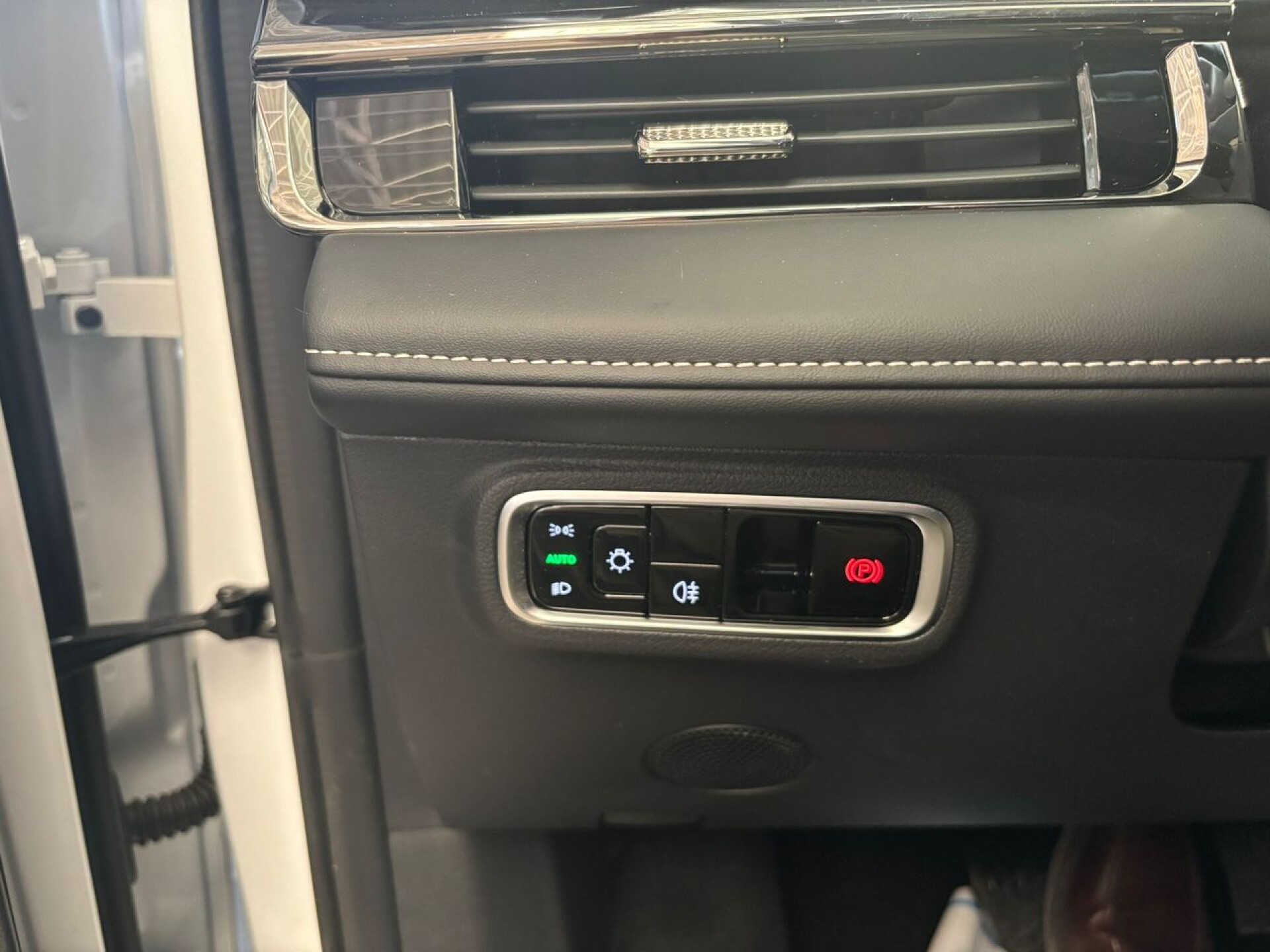 Foto 10 del anuncio Omoda 5 Comfort 1.6 TGDI 108kW (145cv)  de Ocasión en Madrid