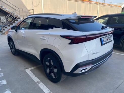 Foto impresión del anuncio Omoda 5 Comfort 1.6 TGDI 108kW (145cv)  de Ocasión en Madrid