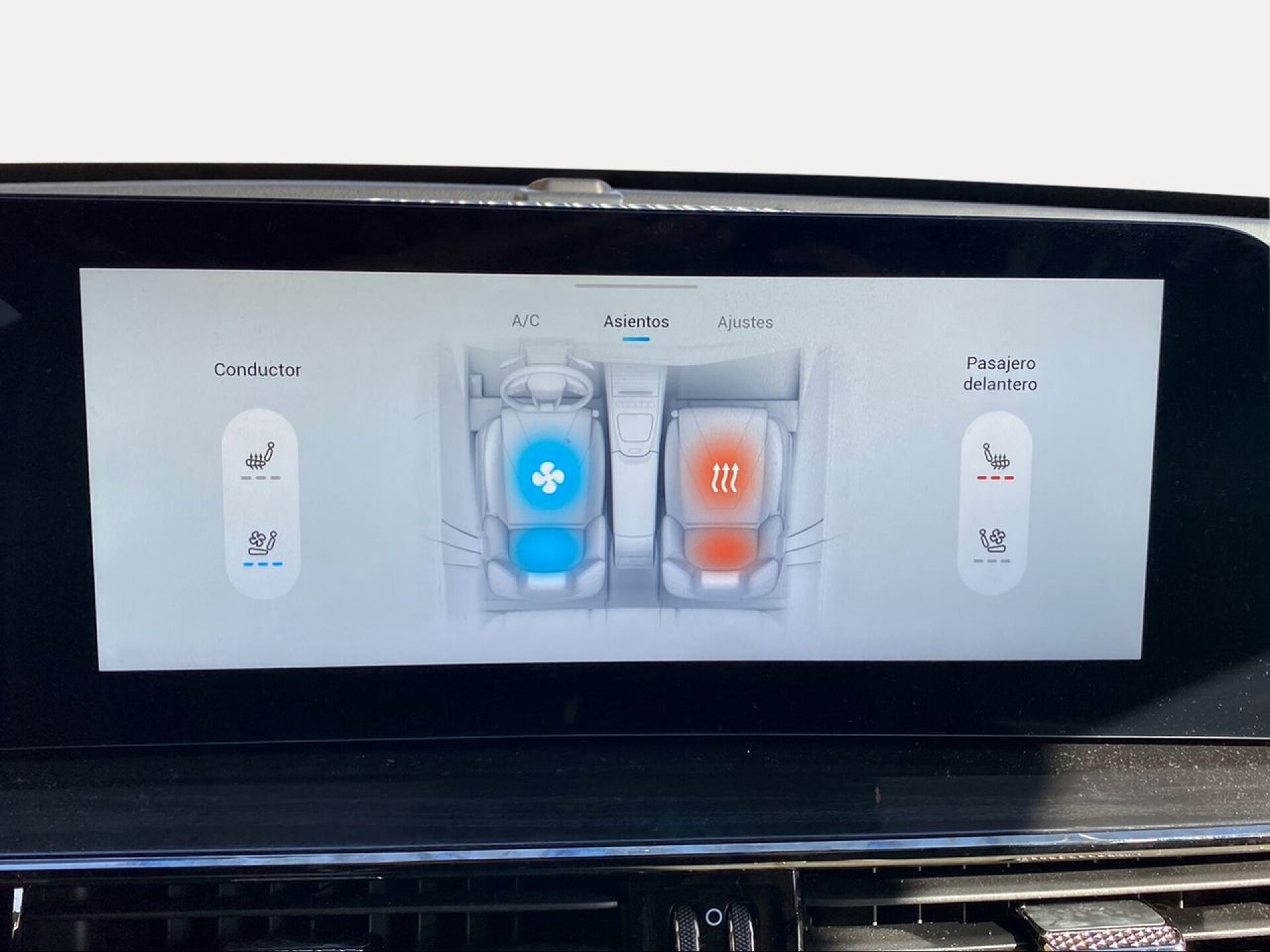 Foto 17 del anuncio Omoda 5 MY25 - Premium 1.6 TGDI 108kW (145cv)  de Ocasión en Madrid