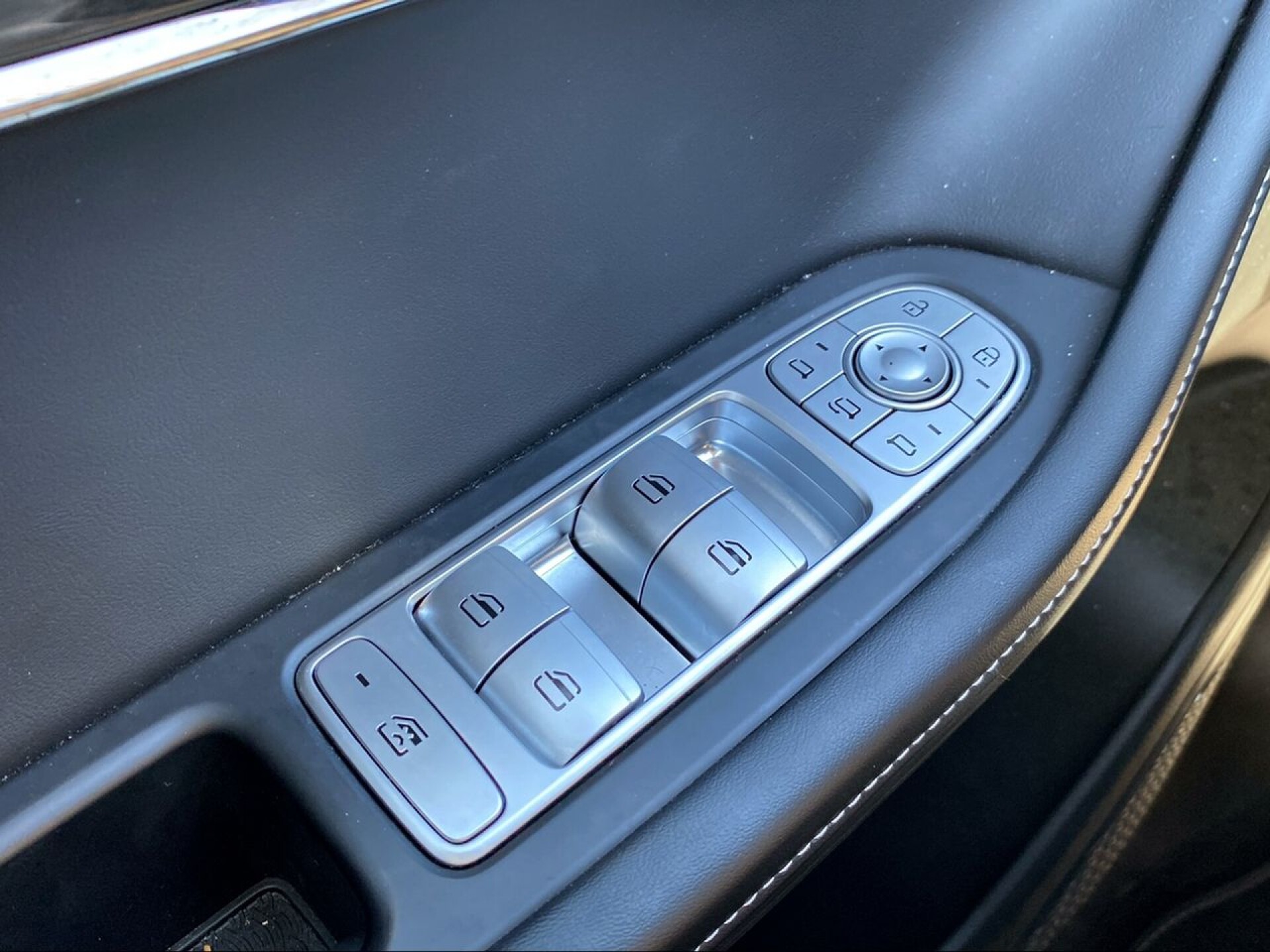 Foto 15 del anuncio Omoda 5 MY25 - Premium 1.6 TGDI 108kW (145cv)  de Ocasión en Madrid