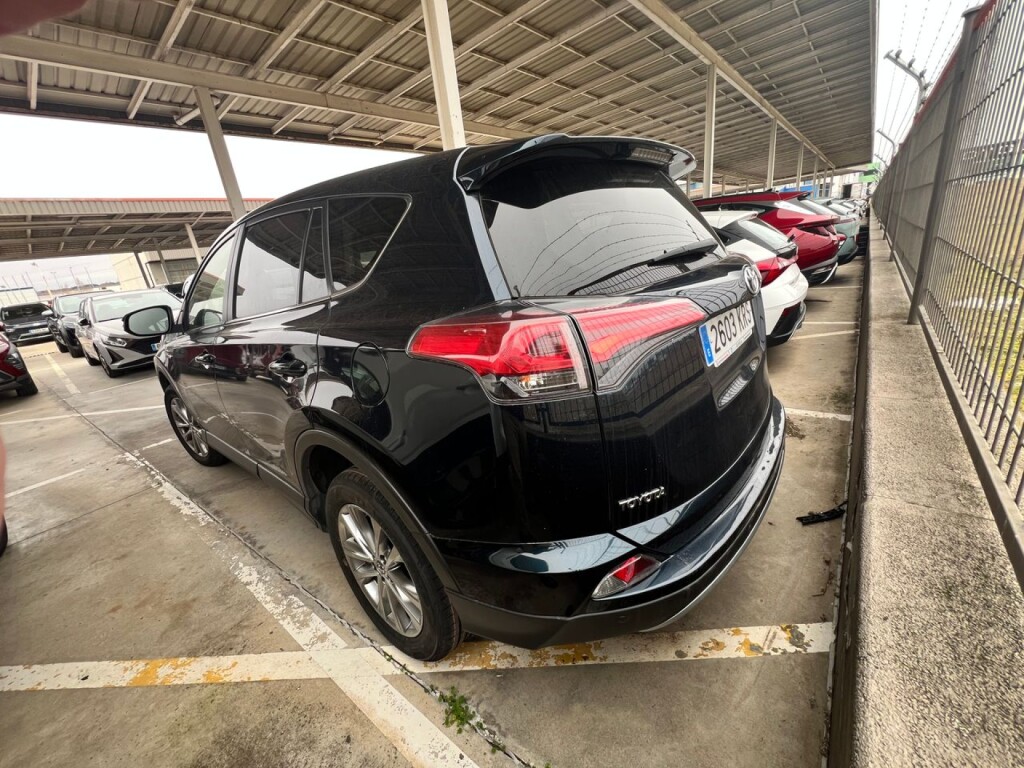 Foto 2 del anuncio Toyota Rav4 2.5l hybrid 2WD Advance  de Ocasión en Madrid