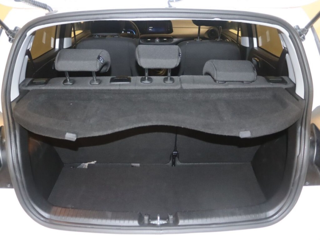 Foto 9 del anuncio Hyundai Kona HEV 1.6GDI 129CV DT N Line  de Ocasión en Madrid