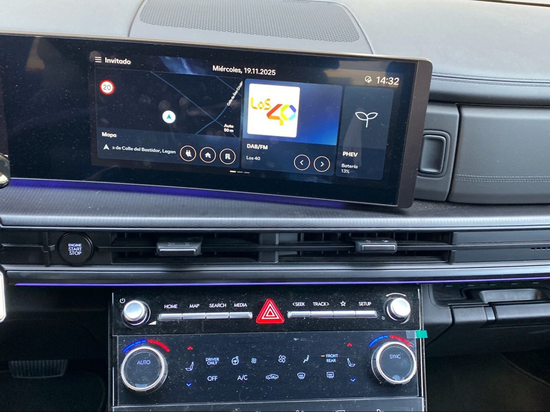 Foto 13 del anuncio Hyundai Santa Fe PHEV 1.6T 253CV 4X4 AT Calligraphy Ll.Di  de Ocasión en Madrid