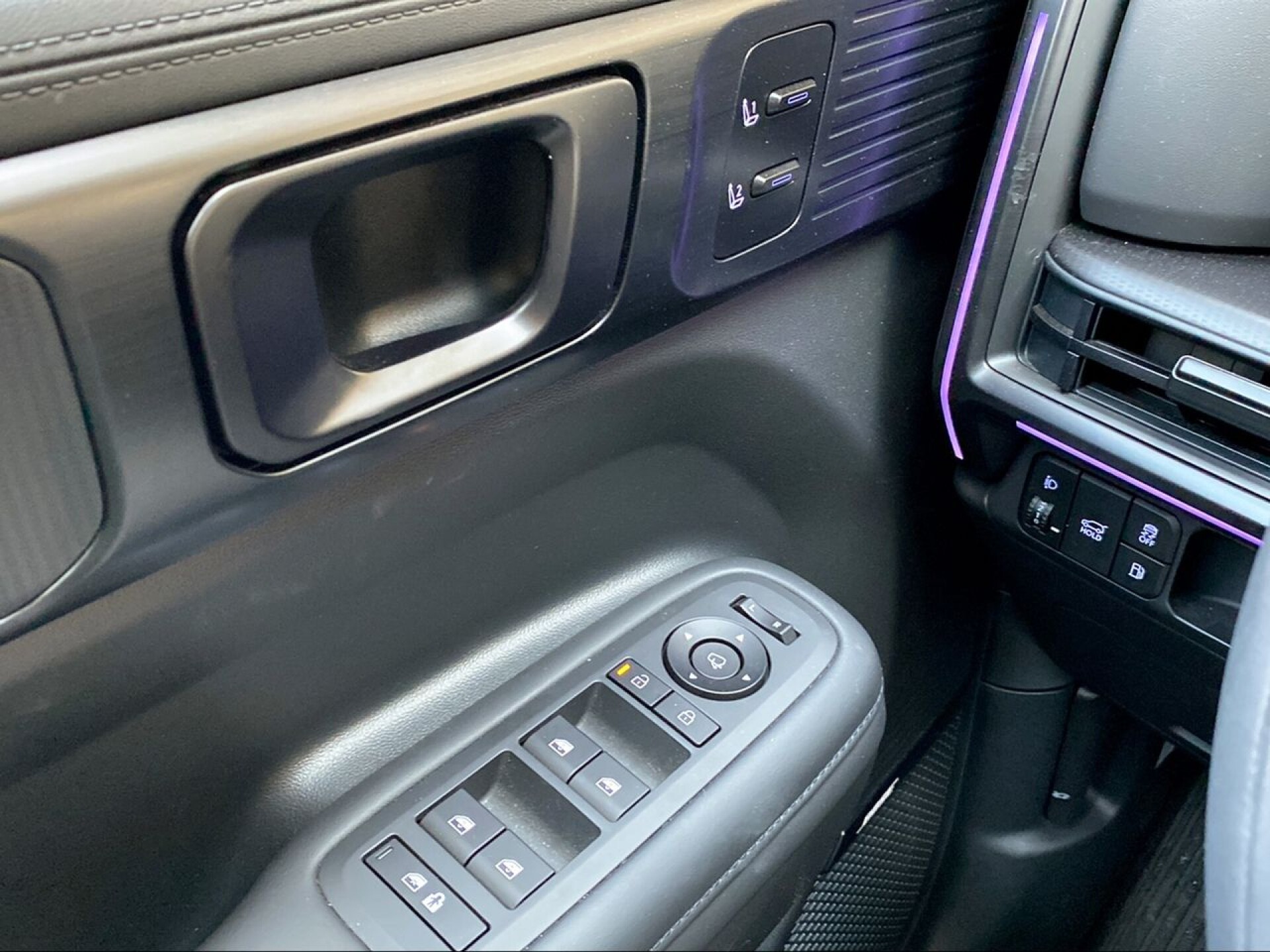 Foto 15 del anuncio Hyundai Santa Fe PHEV 1.6T 253CV 4X4 AT Calligraphy Ll.Di  de Ocasión en Madrid