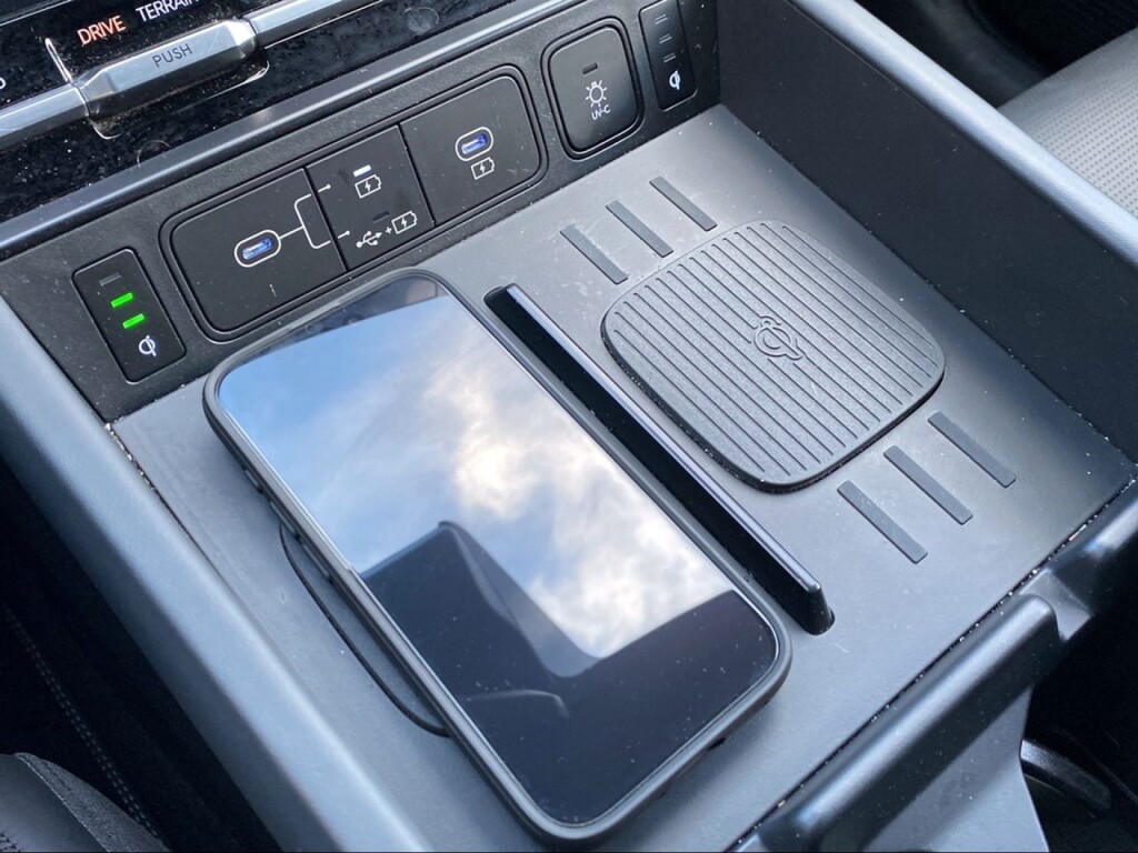 Foto 20 del anuncio Hyundai Santa Fe PHEV 1.6T 253CV 4X4 AT Calligraphy  de Ocasión en Madrid