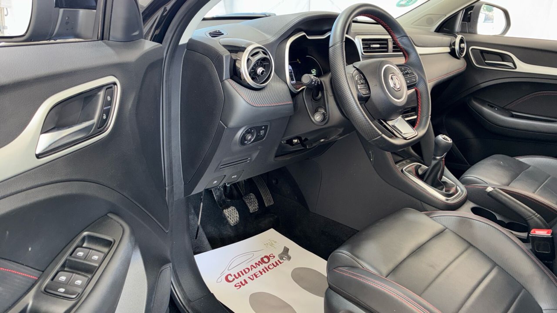 Foto 5 del anuncio MG ZS 1.5 Luxury  de Ocasión en Madrid