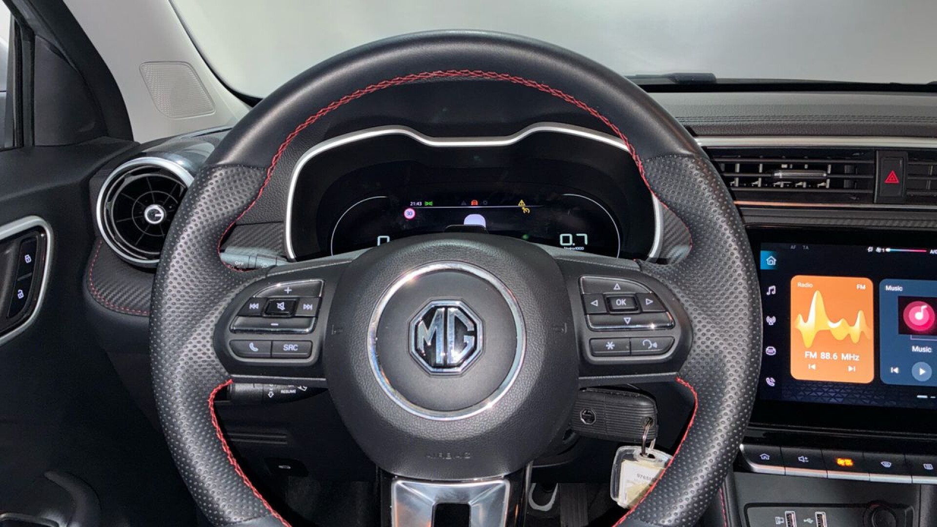 Foto 6 del anuncio MG ZS 1.5 Luxury  de Ocasión en Madrid