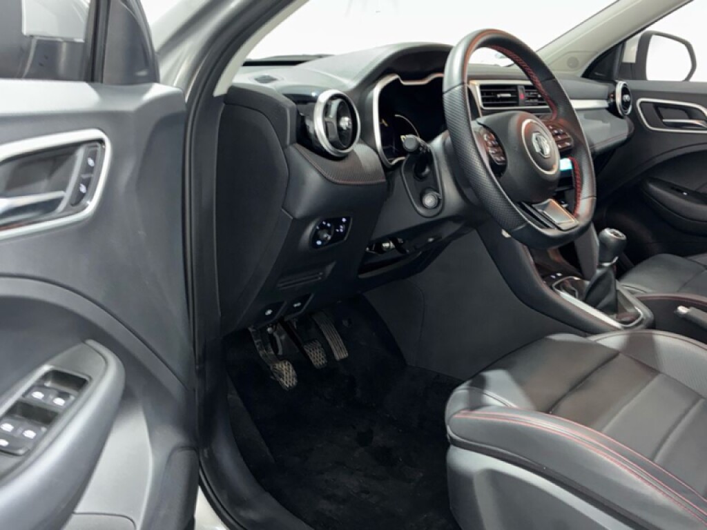 Foto 5 del anuncio MG ZS 1.5 Luxury  de Ocasión en Madrid