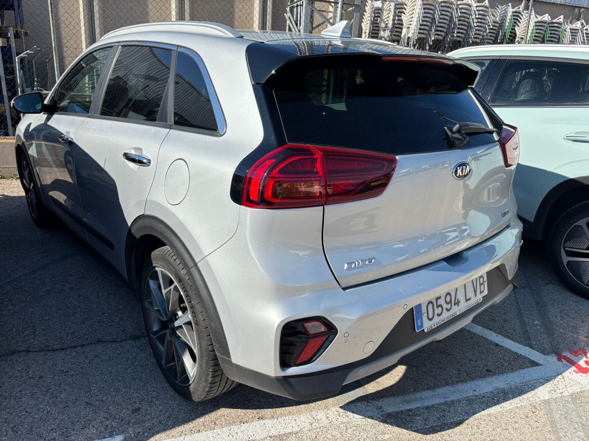 Foto 3 del anuncio Kia Niro 1.6 GDi HEV 104kW (141CV) Emotion  de Ocasión en Madrid