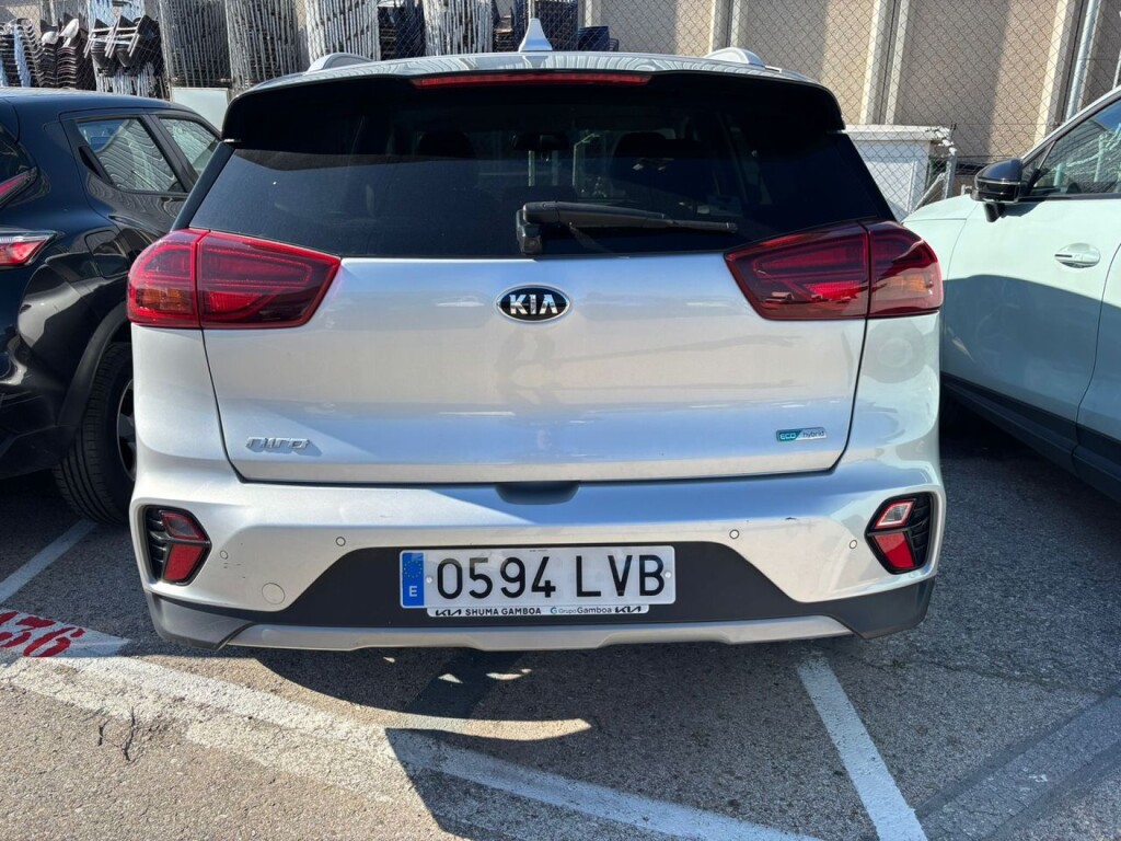 Foto 5 del anuncio Kia Niro 1.6 GDi HEV 104kW (141CV) Emotion  de Ocasión en Madrid